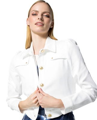 White coat with long sleeves and short style